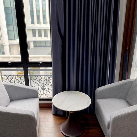 NguyẽN QuyèN Hotel Ханой Экстерьер фото