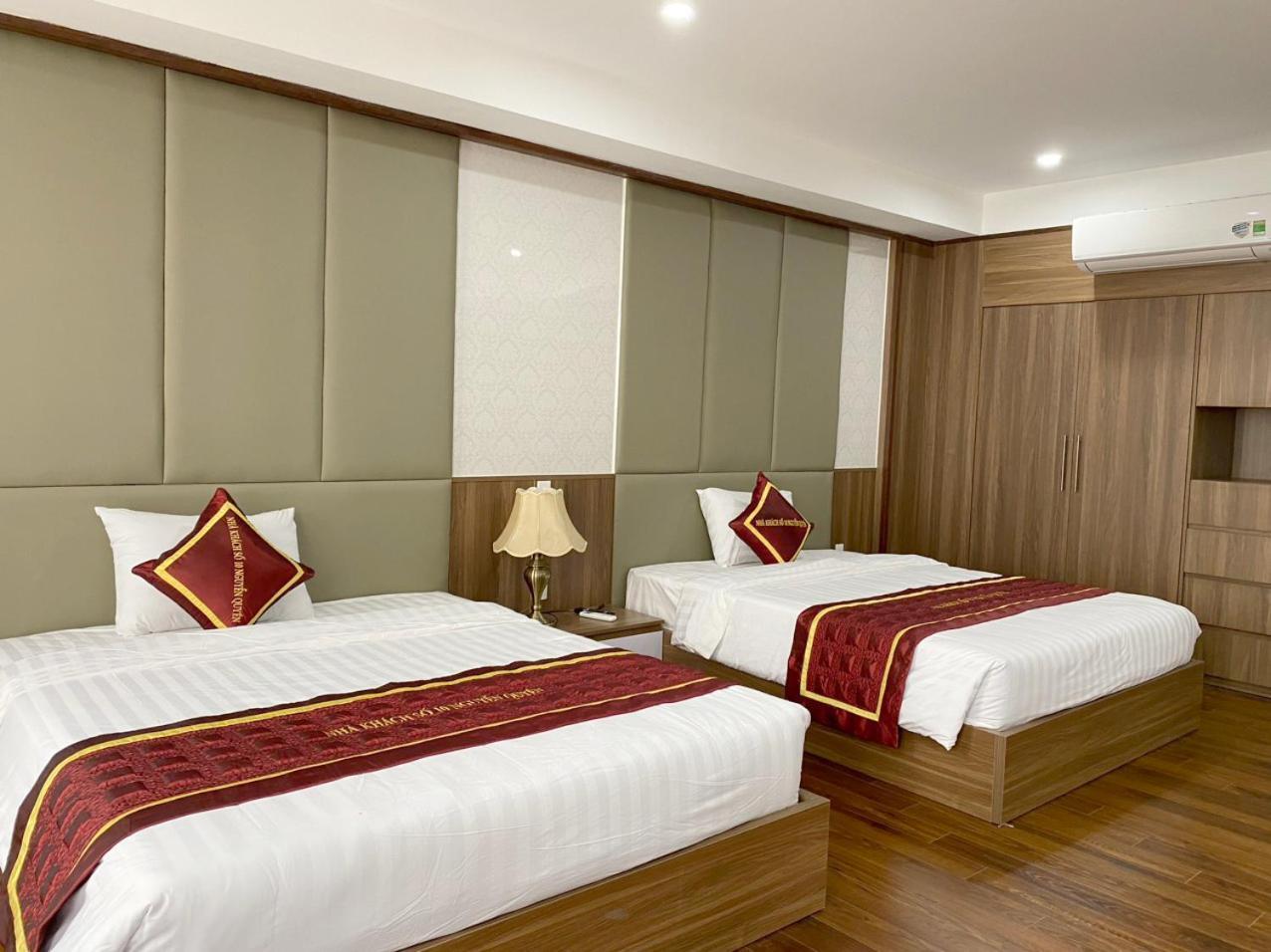 NguyẽN QuyèN Hotel Ханой Экстерьер фото