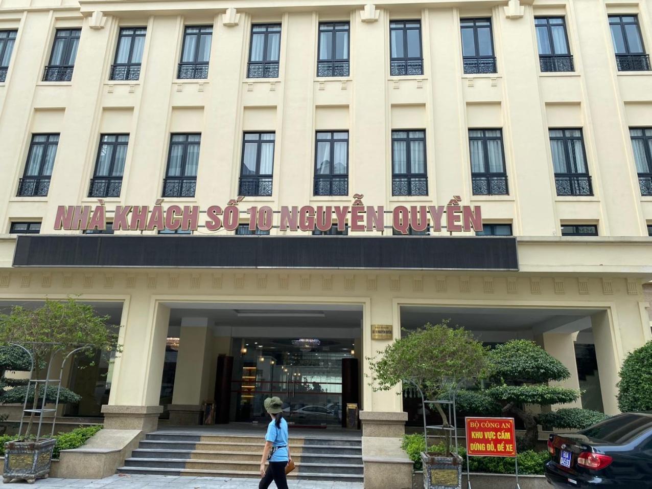 NguyẽN QuyèN Hotel Ханой Экстерьер фото
