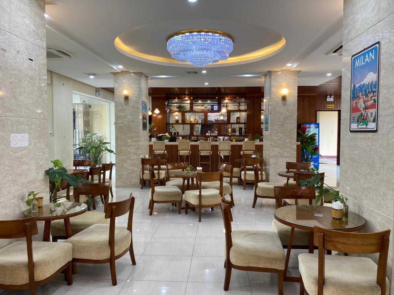 NguyẽN QuyèN Hotel Ханой Экстерьер фото