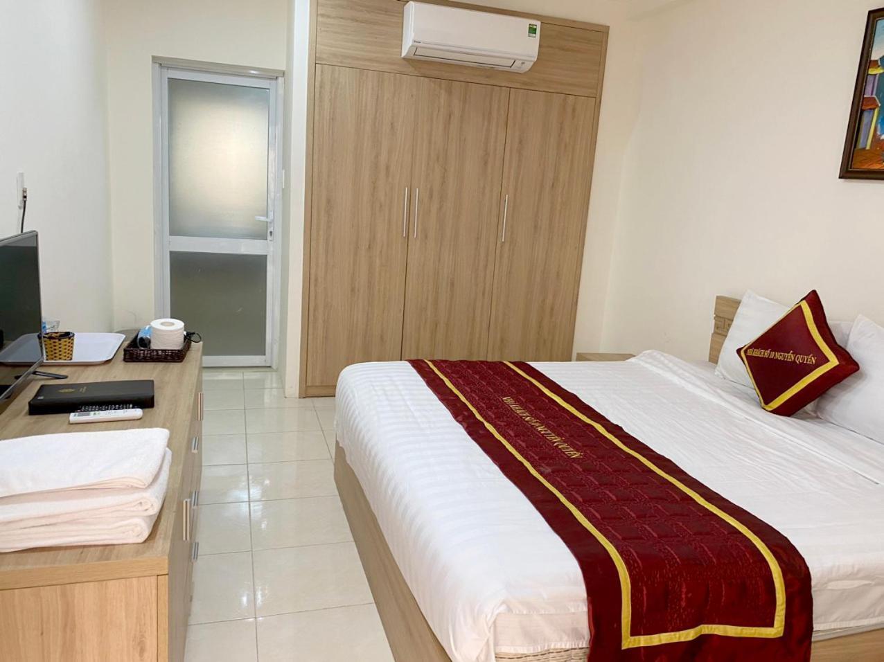 NguyẽN QuyèN Hotel Ханой Экстерьер фото